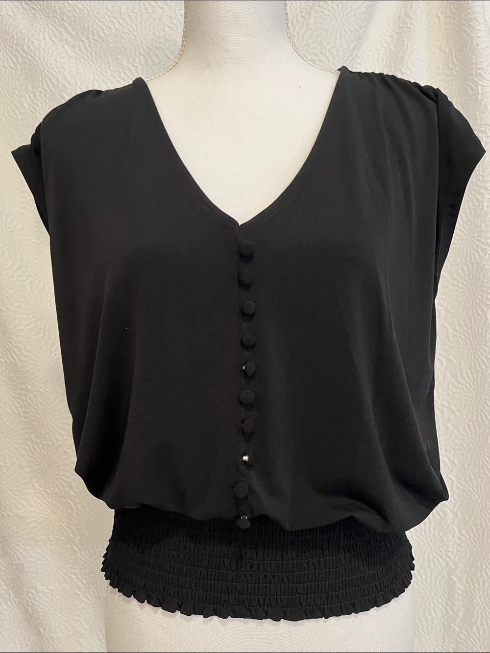 Ann Taylor Black V-Neck Button Front Cap Sleeve Blouse